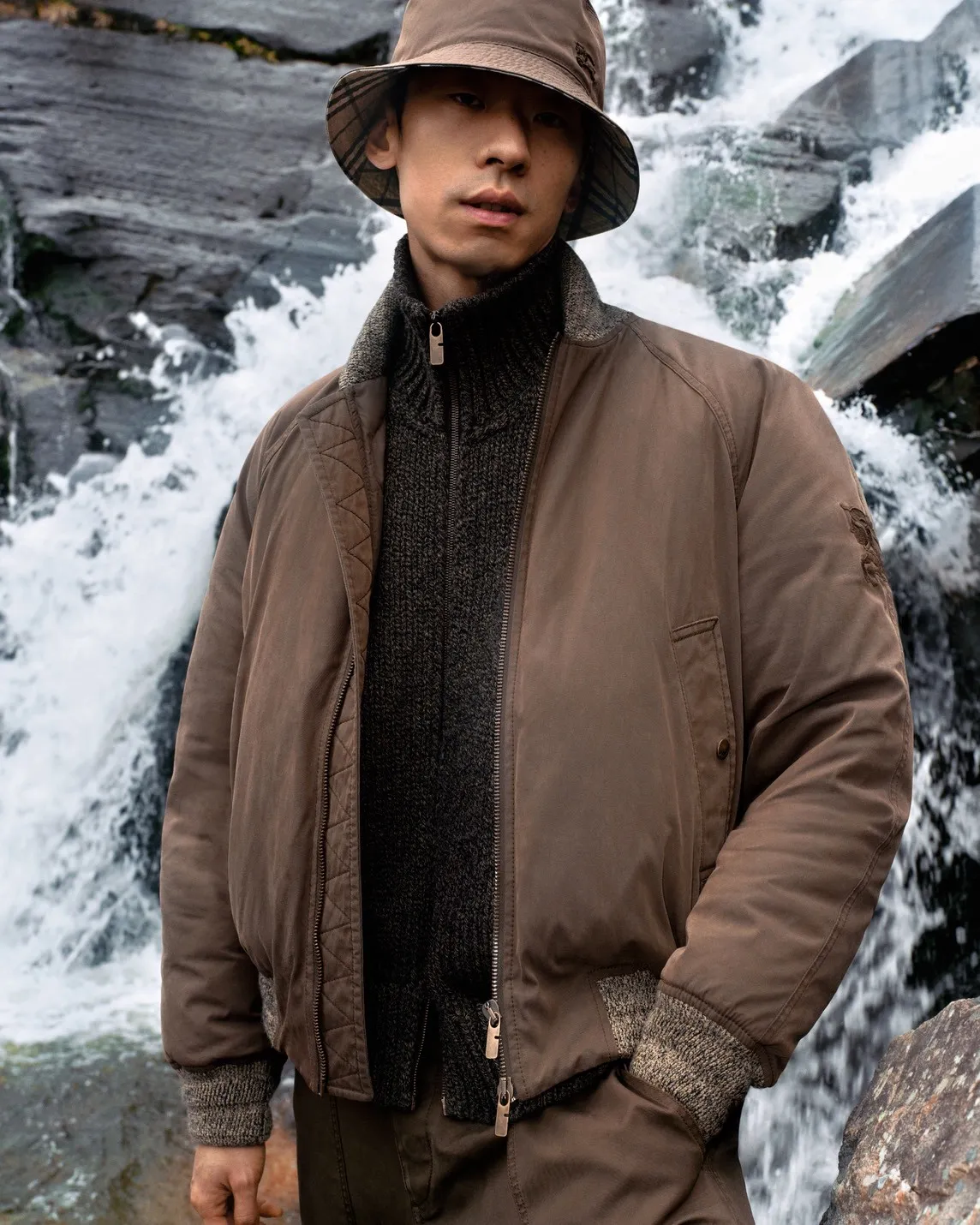 Burberry Gabardine Capsule ถ่ายทอดจิตวิญญาณนักเดินทางผ่านผ้ากาบาดีน